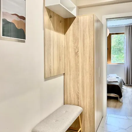 Centre Bright & Cozy For 4 Persons Apartment